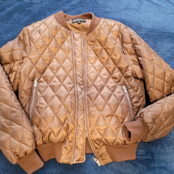 Puffer jacket, like new - Picture 5 of 5